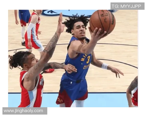 快船在绝境中逆袭灰熊上演惊天逆转全场观众为之震撼